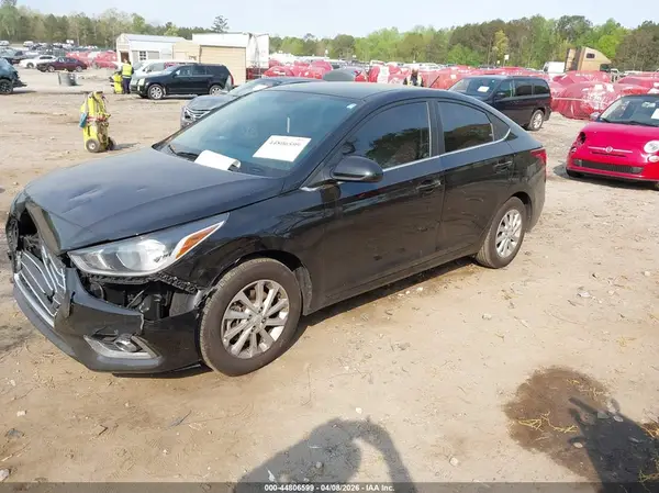 3KPC24A6XNE186050 2022 HYUNDAI ACCENT - Image 2