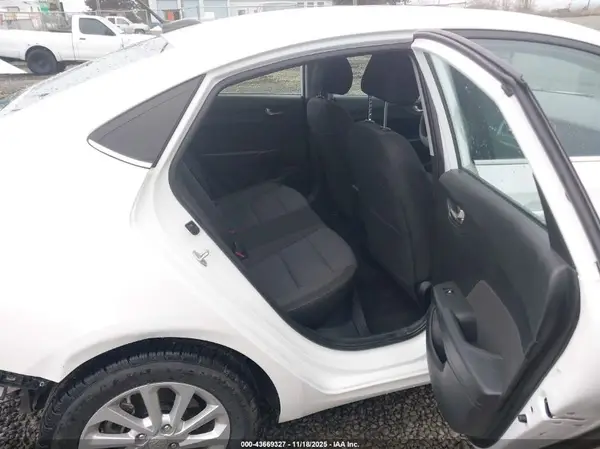 3KPC24A6XNE188042 2022 HYUNDAI ACCENT - Image 8