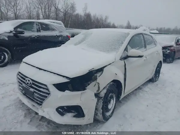 3KPC25A6XLE095153 2020 HYUNDAI ACCENT - Image 2