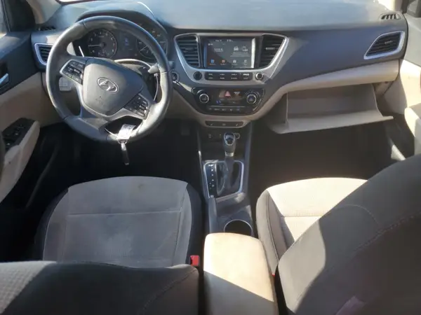 3KPC34A30JE020892 2018 HYUNDAI ACCENT - Image 8