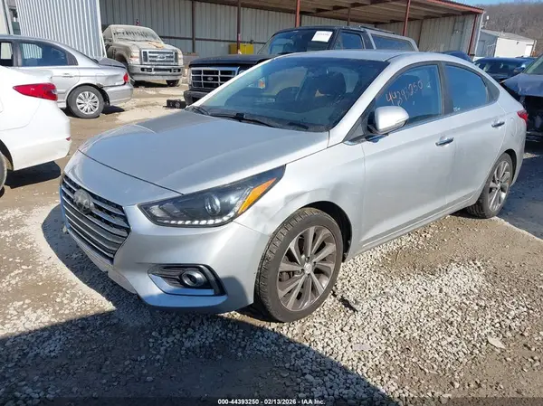 3KPC34A30JE031262 2018 HYUNDAI ACCENT - Image 2
