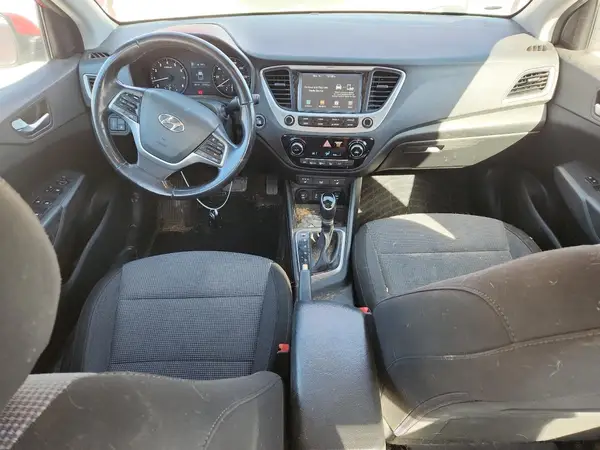 3KPC34A32JE032042 2018 HYUNDAI ACCENT - Image 8