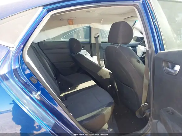 3KPC34A33JE018604 2018 HYUNDAI ACCENT - Image 8