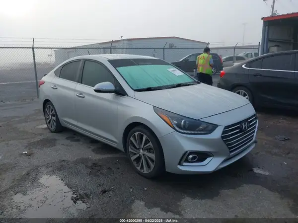 3KPC34A35JE020712 2018 HYUNDAI ACCENT - Image 1
