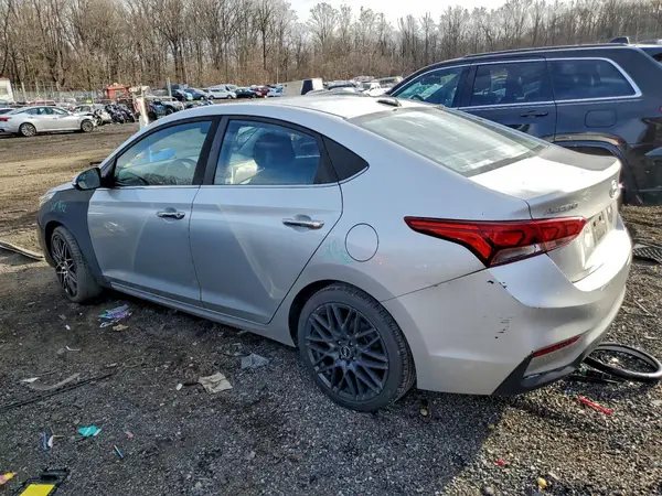 3KPC34A36JE034263 2018 HYUNDAI ACCENT - Image 2