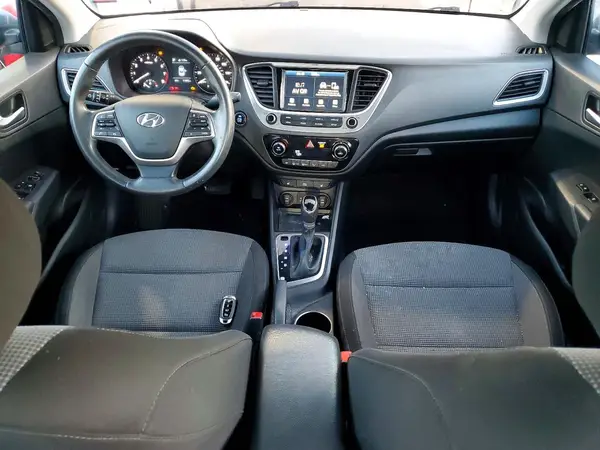 3KPC34A37JE031503 2018 HYUNDAI ACCENT - Image 8
