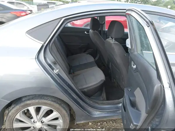 3KPC34A37KE069041 2019 HYUNDAI ACCENT - Image 8