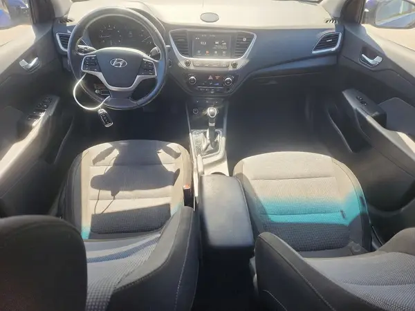 3KPC34A38JE005282 2018 HYUNDAI ACCENT - Image 8