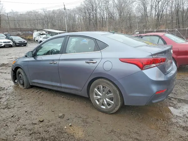 3KPC34A38JE034121 2018 HYUNDAI ACCENT - Image 2