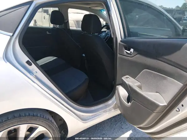3KPC34A38KE053401 2019 HYUNDAI ACCENT - Image 8