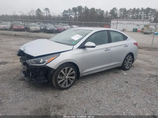 3KPC34A68LE107811 2020 HYUNDAI ACCENT - Image 2