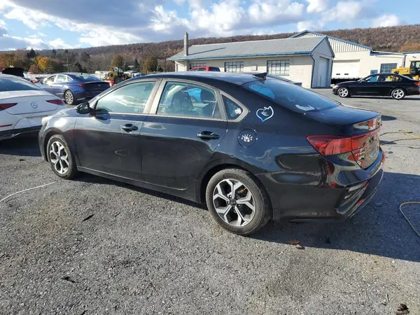 3KPF24AD0KE005058 2019 KIA FORTE - Image 2