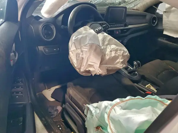 3KPF24AD0KE008123 2019 KIA FORTE - Image 8