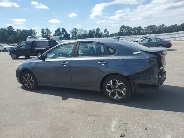 3KPF24AD0KE008672 2019 KIA FORTE - Image 2