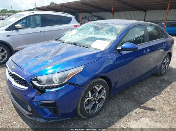 3KPF24AD0KE008848 2019 KIA FORTE - Image 2