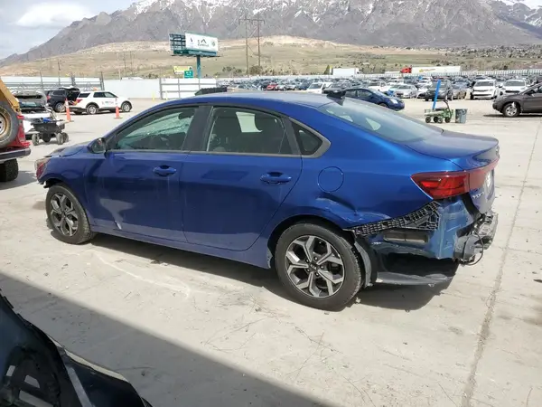 3KPF24AD0KE011054 2019 KIA FORTE - Image 2