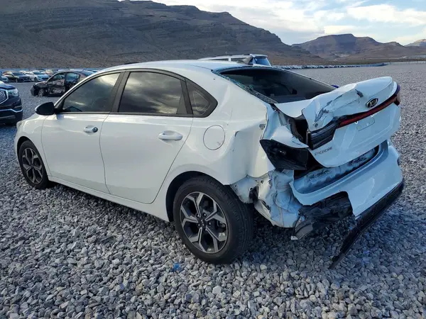 3KPF24AD0KE011362 2019 KIA FORTE - Image 2