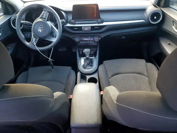 3KPF24AD0KE011362 2019 KIA FORTE - Image 8