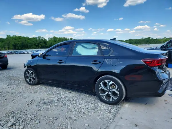 3KPF24AD0KE013290 2019 KIA FORTE - Image 2
