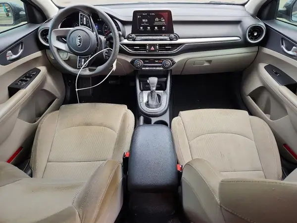 3KPF24AD0KE013368 2019 KIA FORTE - Image 8