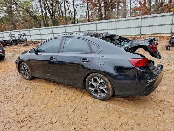 3KPF24AD0KE014830 2019 KIA FORTE - Image 2