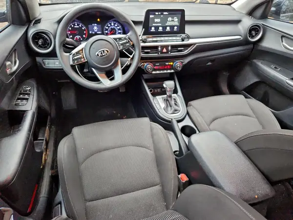 3KPF24AD0KE014830 2019 KIA FORTE - Image 8