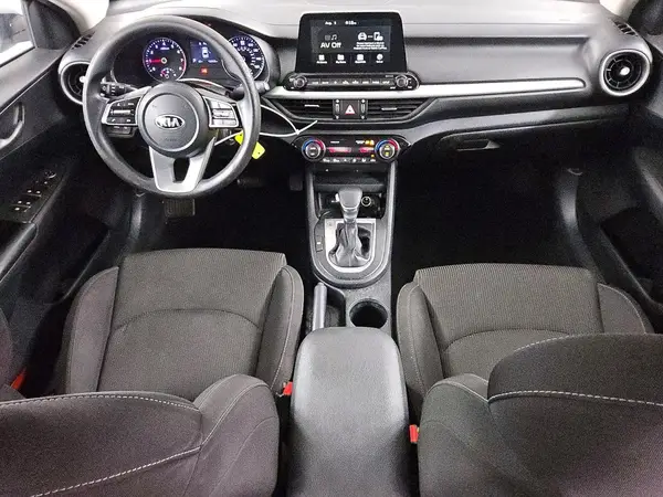 3KPF24AD0KE015931 2019 KIA FORTE - Image 8