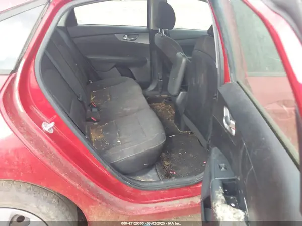 3KPF24AD0KE018599 2019 KIA FORTE - Image 8
