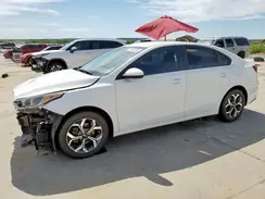 3KPF24AD0KE022877 2019 KIA FORTE