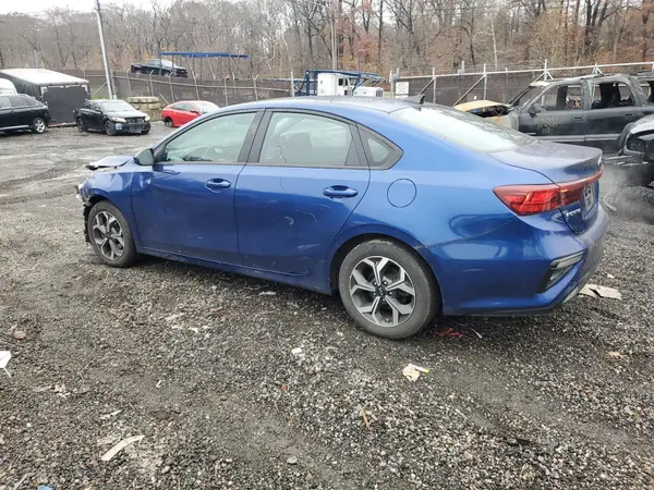 3KPF24AD0KE024094 2019 KIA FORTE - Image 2