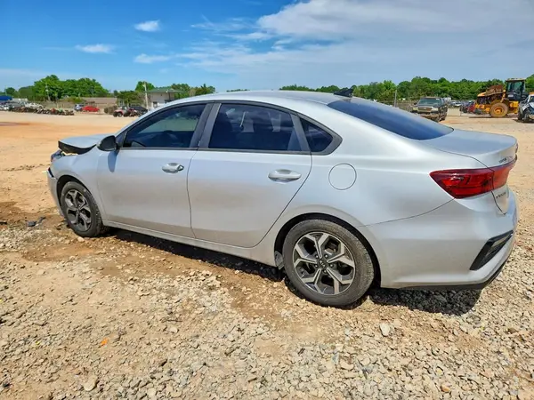 3KPF24AD0KE026900 2019 KIA FORTE - Image 2