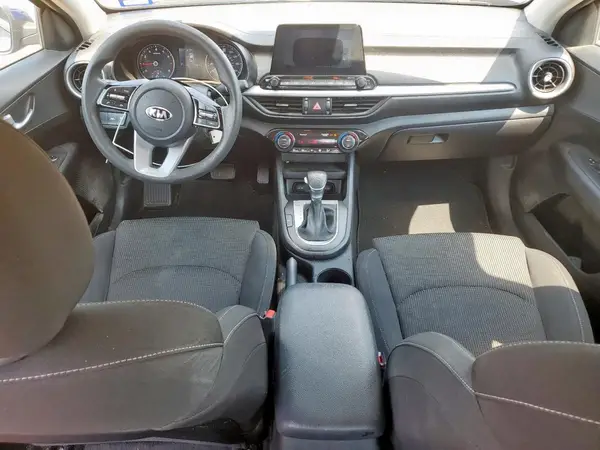 3KPF24AD0KE028386 2019 KIA FORTE - Image 8