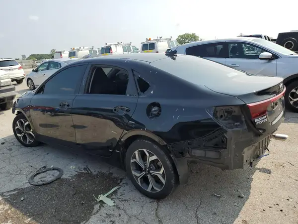 3KPF24AD0KE028808 2019 KIA FORTE - Image 2