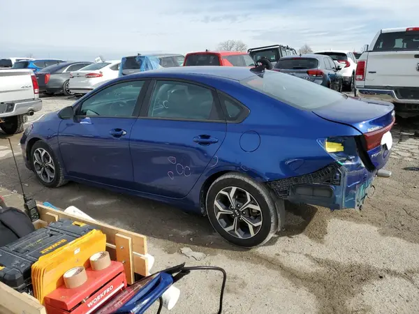 3KPF24AD0KE029991 2019 KIA FORTE - Image 2