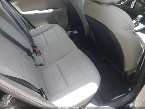 3KPF24AD0KE030137 2019 KIA FORTE - Image 8