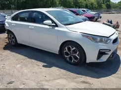 3KPF24AD0KE030557 2019 KIA FORTE