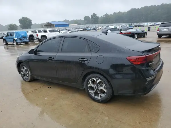 3KPF24AD0KE032678 2019 KIA FORTE - Image 2