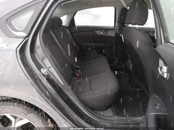 3KPF24AD0KE032762 2019 KIA FORTE - Image 8