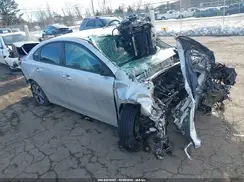 3KPF24AD0KE038996 2019 KIA FORTE
