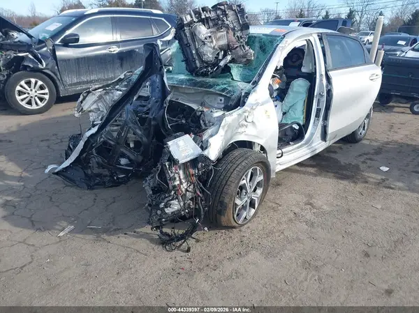 3KPF24AD0KE038996 2019 KIA FORTE - Image 2