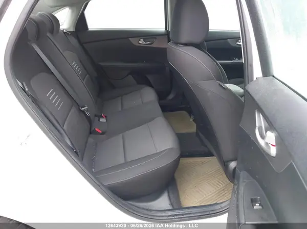 3KPF24AD0KE039999 2019 KIA FORTE - Image 8