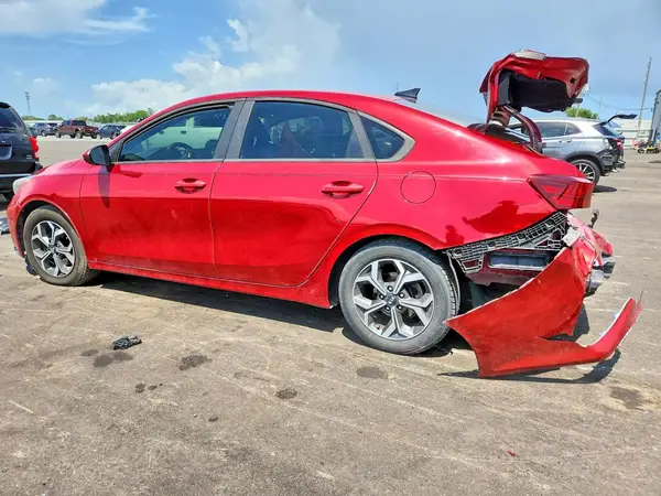 3KPF24AD0KE040750 2019 KIA FORTE - Image 2