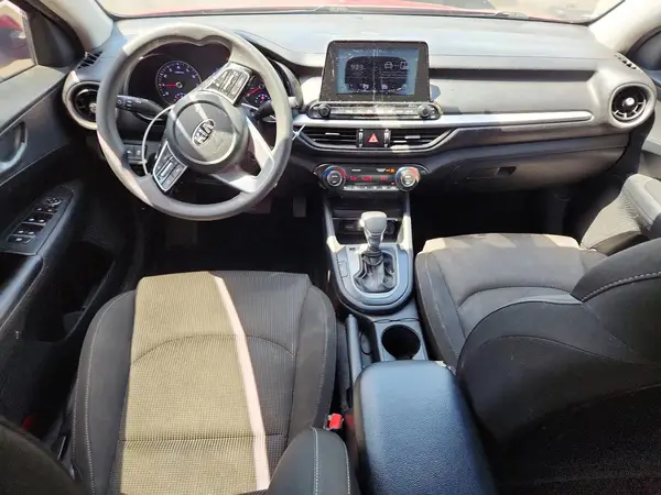 3KPF24AD0KE040750 2019 KIA FORTE - Image 8