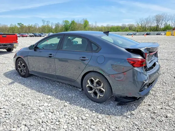 3KPF24AD0KE041297 2019 KIA FORTE - Image 2