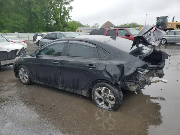 3KPF24AD0KE045849 2019 KIA FORTE - Image 2