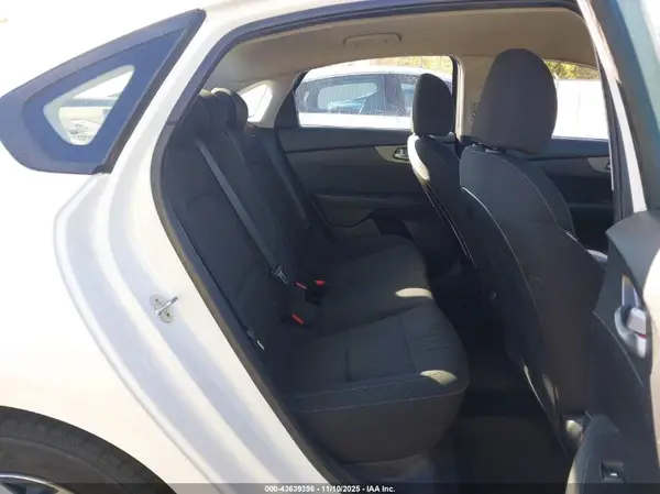 3KPF24AD0KE046421 2019 KIA FORTE - Image 8