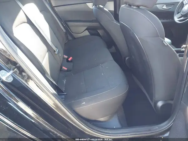 3KPF24AD0KE048153 2019 KIA FORTE - Image 8