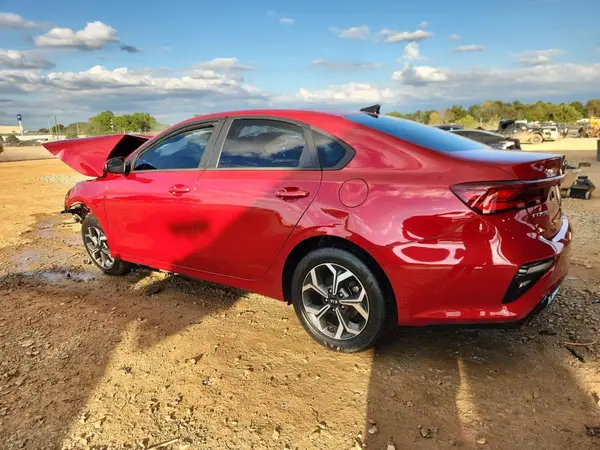 3KPF24AD0KE048900 2019 KIA FORTE - Image 2