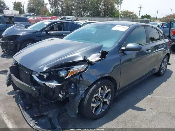 3KPF24AD0KE049125 2019 KIA FORTE - Image 2