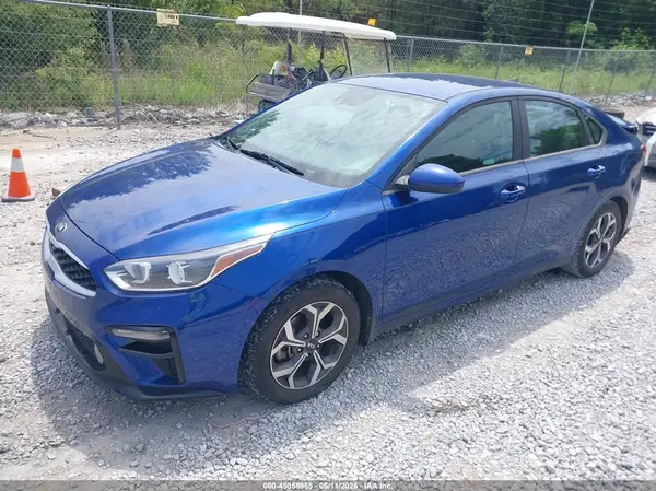 3KPF24AD0KE050646 2019 KIA FORTE - Image 2